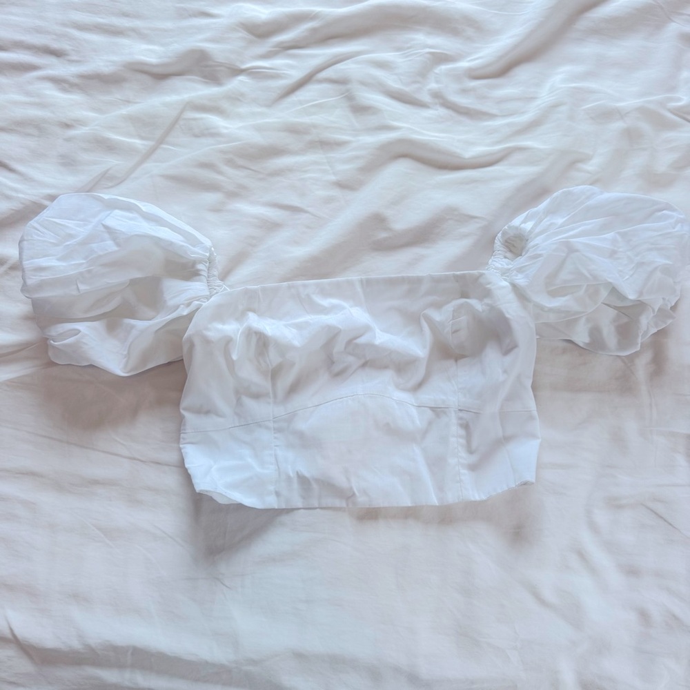 NWT Abercrombie Puff Sleeve Crop Top